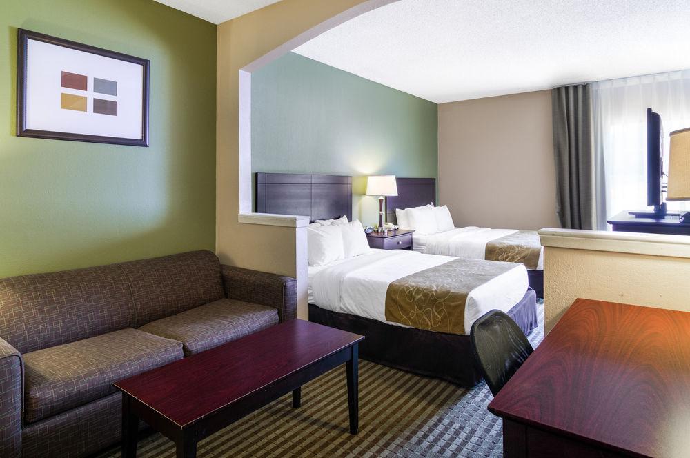 Quality Suites Irving-Las Colinas Buitenkant foto