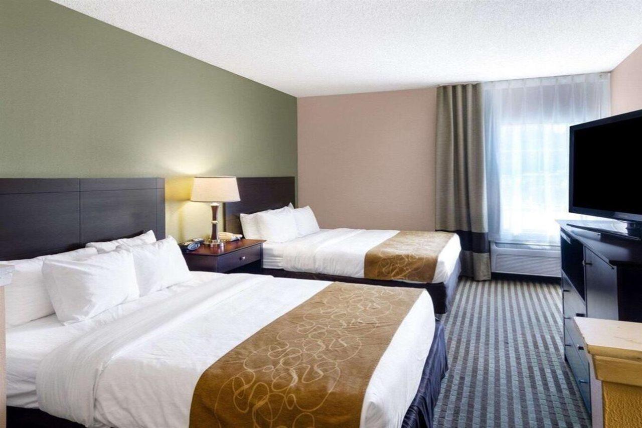 Quality Suites Irving-Las Colinas Buitenkant foto