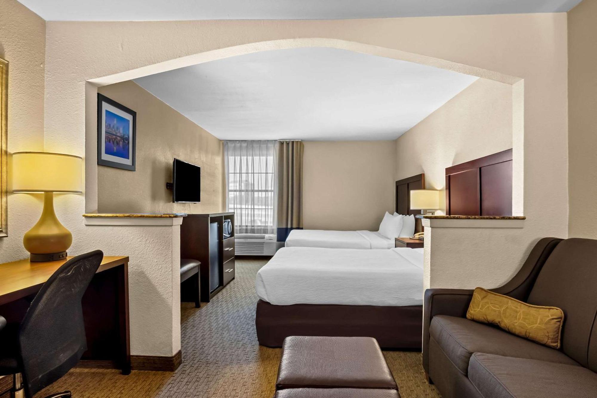 Quality Suites Irving-Las Colinas Buitenkant foto